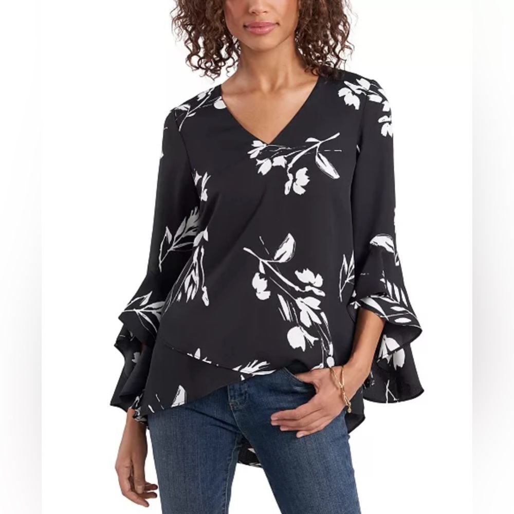 Women's Floral Whisper Printed Flutter-Sleeve Blouse Medium NWOT